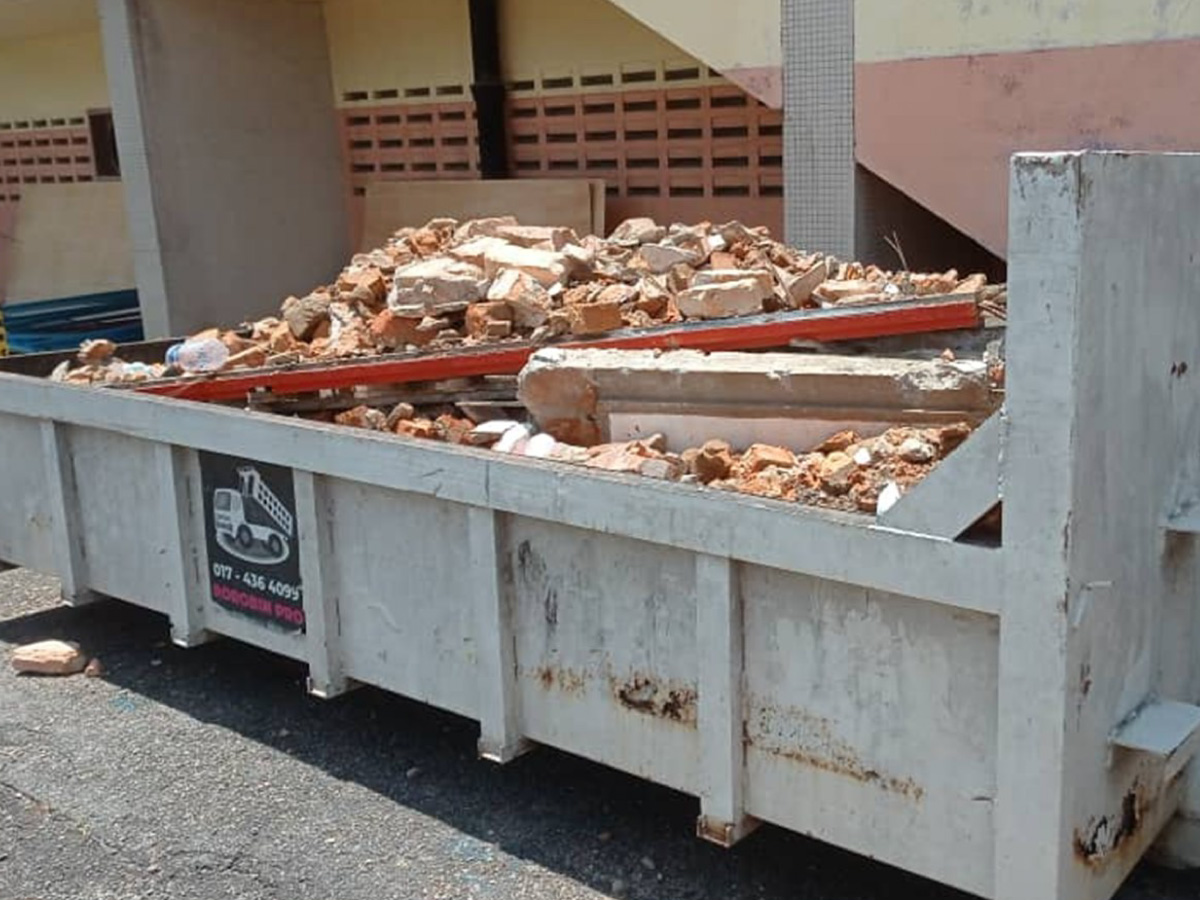 Dumpster bins